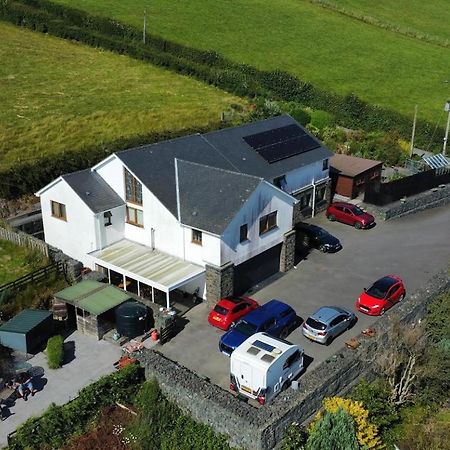 Y Grange Bed and Breakfast Llanfihangel-y-Creuddyn Εξωτερικό φωτογραφία