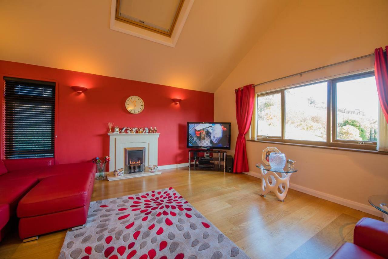 Y Grange Bed and Breakfast Llanfihangel-y-Creuddyn Εξωτερικό φωτογραφία