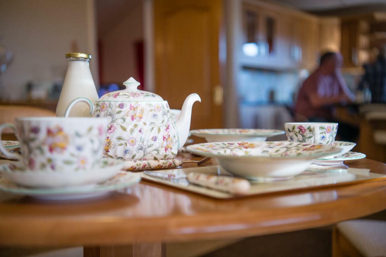 Y Grange Bed and Breakfast Llanfihangel-y-Creuddyn Εξωτερικό φωτογραφία