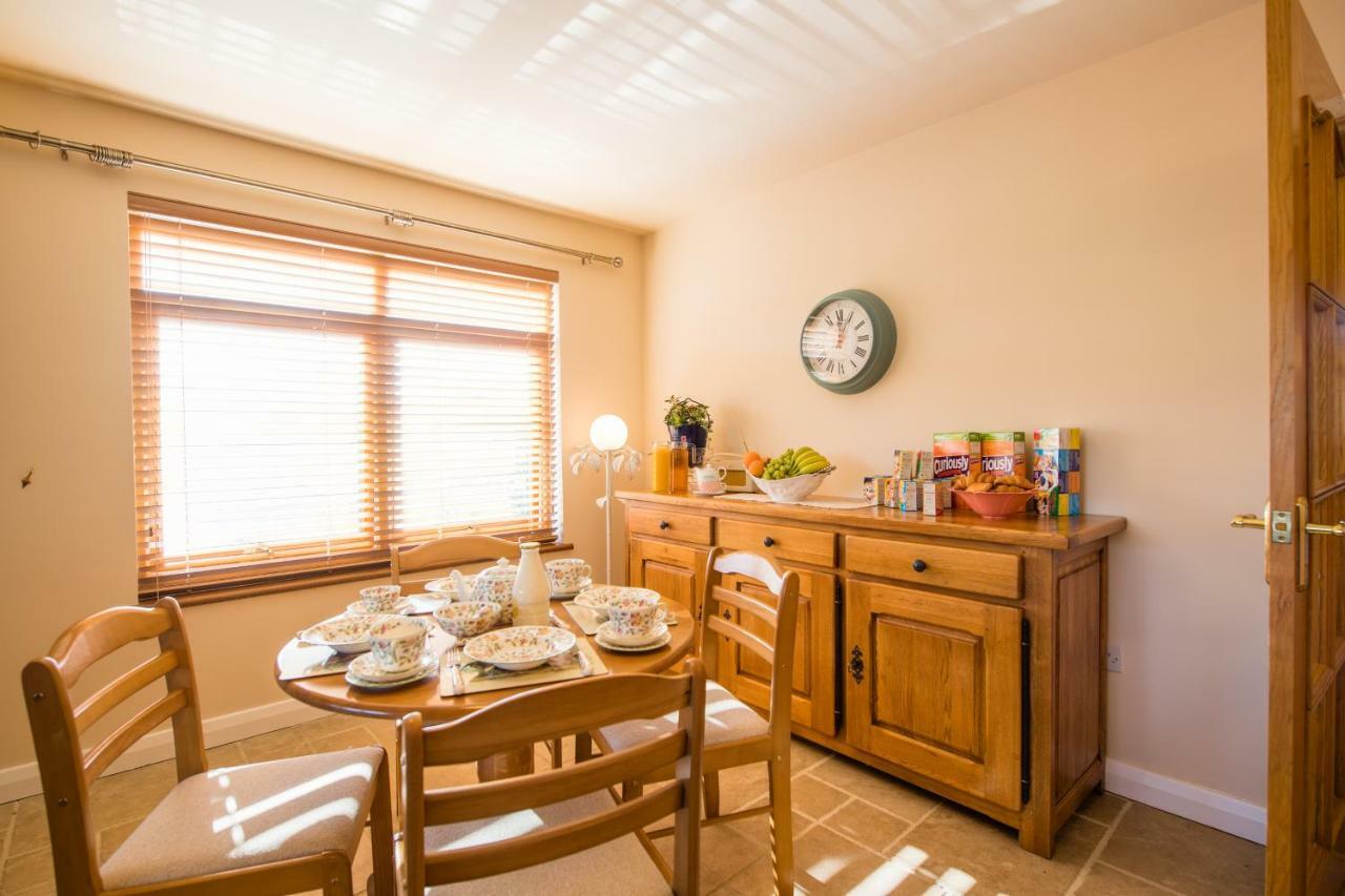 Y Grange Bed and Breakfast Llanfihangel-y-Creuddyn Εξωτερικό φωτογραφία