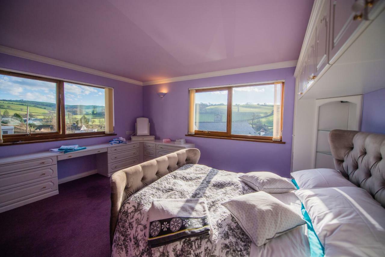 Y Grange Bed and Breakfast Llanfihangel-y-Creuddyn Εξωτερικό φωτογραφία