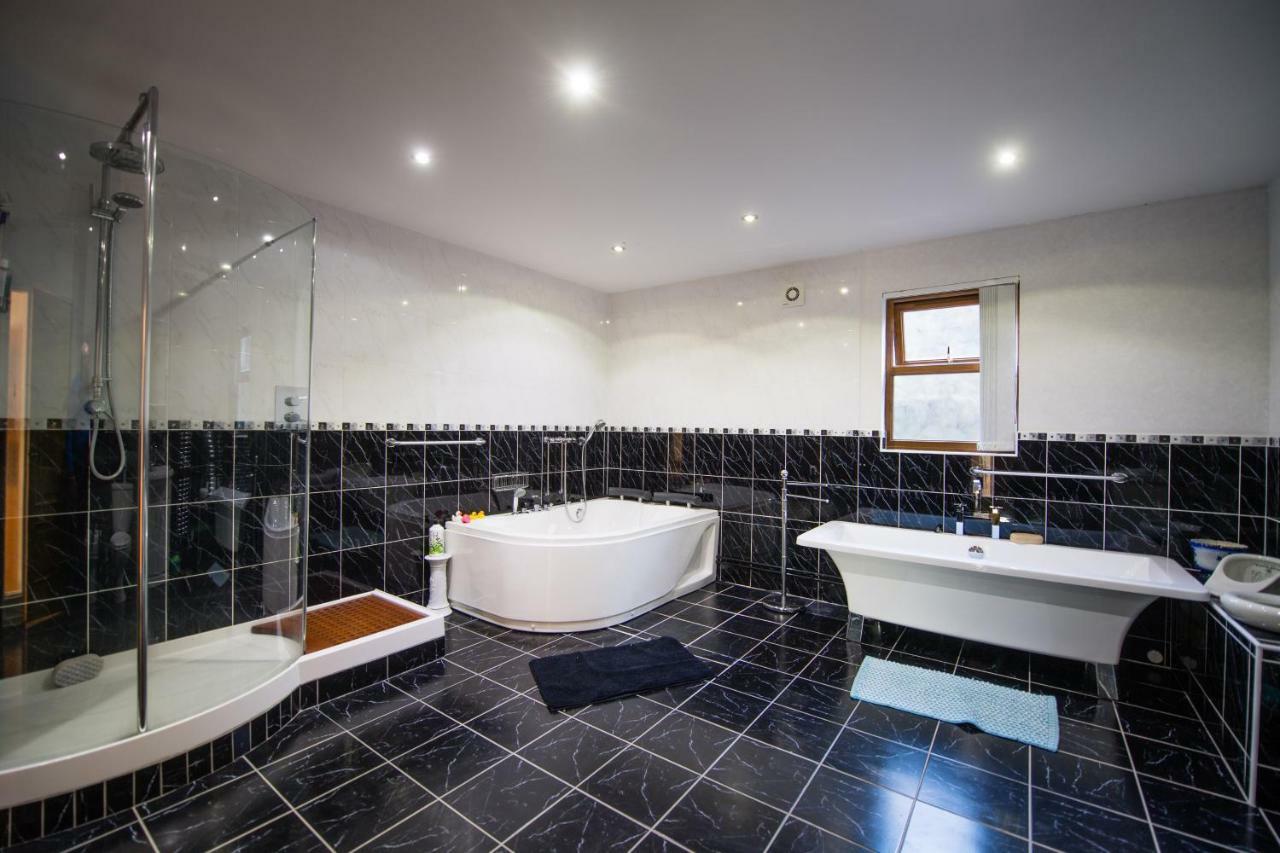 Y Grange Bed and Breakfast Llanfihangel-y-Creuddyn Εξωτερικό φωτογραφία