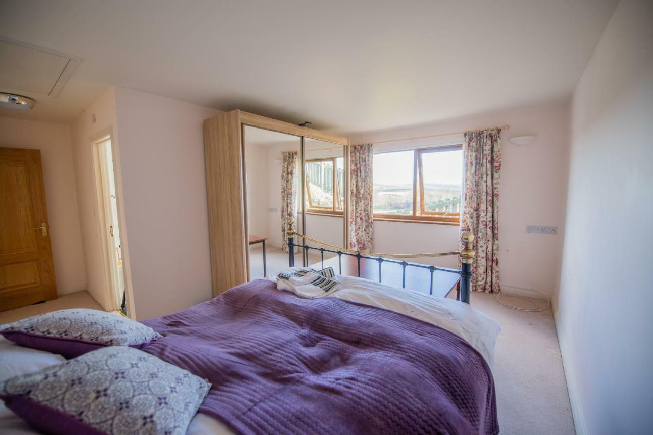 Y Grange Bed and Breakfast Llanfihangel-y-Creuddyn Εξωτερικό φωτογραφία
