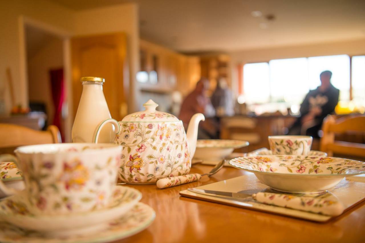 Y Grange Bed and Breakfast Llanfihangel-y-Creuddyn Εξωτερικό φωτογραφία